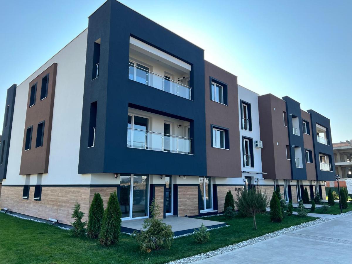 Libertatii Gardens Residences Otopeni Exterior photo